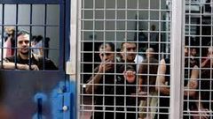 الاحتلال يمنع حفل إطلاق كتاب للأسير المقدسي إسحق عرفة