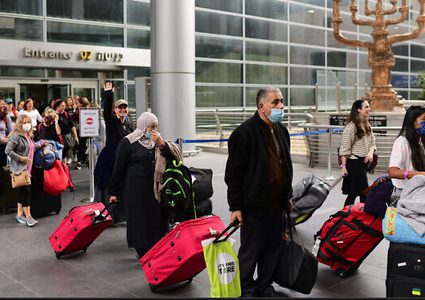 إسرائيل تعدل وترجئ قواعد تأشيرات دخول الأجانب إلى الضفة وسط تحفظات