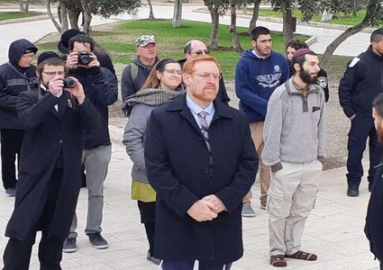 الخارجية: نفخ المستوطنين بالبوق في باحات "الأقصى" دعوة صريحة لهدمه