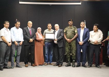 تكريم المعلمين المتقاعدين في سلفيت