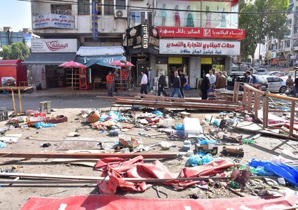 الواوي: استخراج 50 شاحنة نفايات من منطقة ميدان الخيل في شارع العدل في نابلس