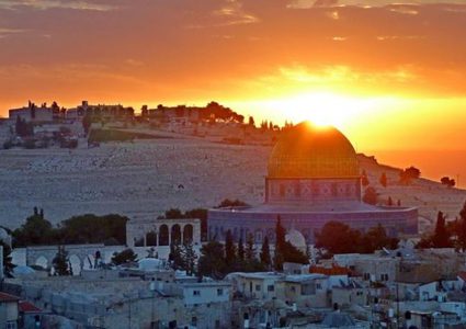 الطقس: أجواء غائمة ودرجات الحرارة حول معدلها السنوي العام