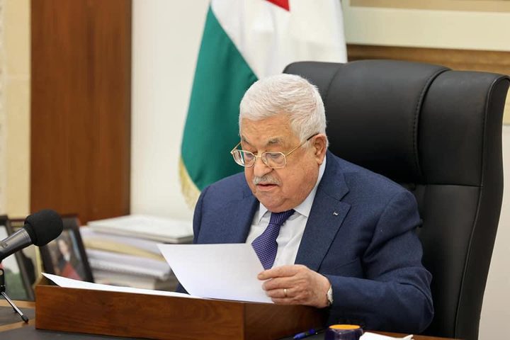 الرئيس عباس يتلقى اتصالا هاتفيا من وزير الخارجية السوري