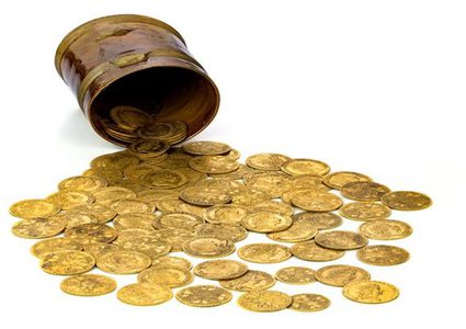 عثر زوجان محظوظان على كنز من العملات الذهبية يعود إلى القرن الثامن عشر في إليربي