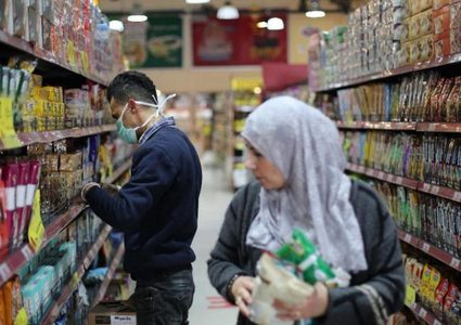 العسيلي: تجاوب واسع مع خفض أسعار الطحين والزيت ونتوقع انخفاض المزيد من السلع