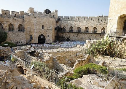وزارة السياحة تدين اقتحام الاحتلال لقلعة البرج الأثرية