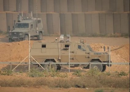 بحرية الاحتلال تستهدف الصيادين