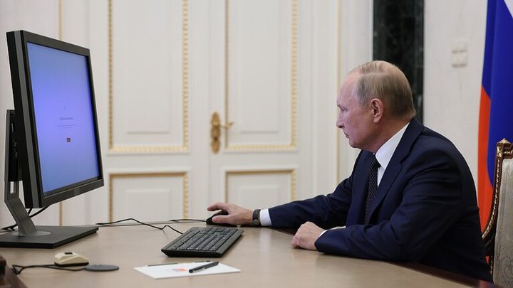 بوتين يصوت عبر الإنترتت بالانتخابات المحلية في موسكو