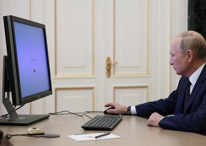 بوتين يصوت عبر الإنترتت بالانتخابات المحلية في موسكو