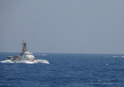 البحرية الإيرانية تحتجز سفينة "تهريب وقود أجنبية" أبحرت في مياه الخليج