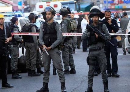 الاحتلال يعتقل شابة بزعم نيتها تنفيذ عملية طعن قرب القدس
