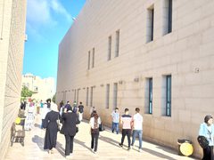توافد طلبة جامعة النجاح الوطنية، اليوم الأحد 11\9\2022، إلى الجامعة لبدء الدراسة في الفصل الدراسي الأول لعام 2022_2023.