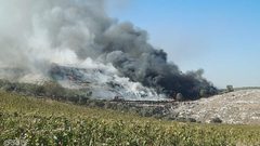 احتجاج سكان المناطق القريبة من مكب زهرة الفنجان على الحرائق المنبعثة