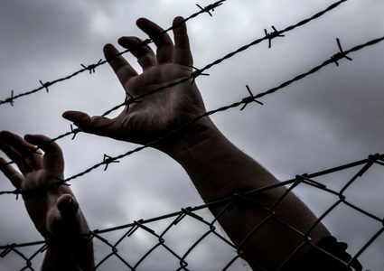 الاحتلال يعتقل ٧ مواطنين من الخليل