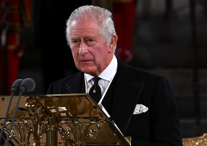 إعلان تشارلز الثالث ملكا لإقليم أنتاركتيكا البريطاني