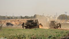 آليات الاحتلال تتوغل شرق الوسطى في قطاع غزة