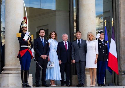 العاهل الأردني يؤكد ضرورة تحقيق السلام الشامل والعادل على أساس حل الدولتين