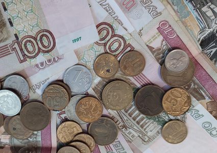 البنك المركزي الروسي يخفض سعر الفائدة الرئيسي