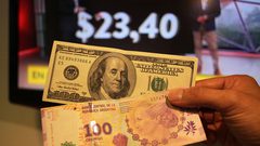 الأرجنتين ترفع سعر الفائدة 75%