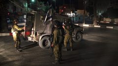 قوات الاحتلال تعتقل شابا قرب عين سينيا شمال رام الله