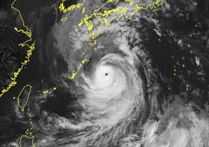 اليابان تستعد لإعصار نانمادول "الخطير جدا"