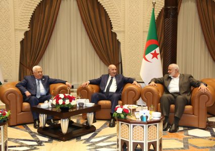 حركة حماس تتلقى دعوى لزيارة الجزائر لبحث ملف المصالحة