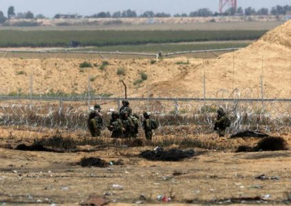 قوات الاحتلال تعتقل مواطنا شرق بلدة جباليا