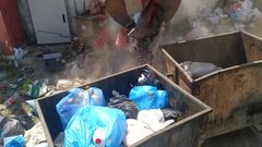 بلدية نابلس تبذل جهودها لإيجاد حل لمشكلة النفايات في المدينة