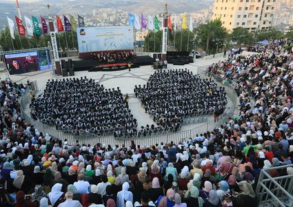 جامعة النجاح الوطنية تحتفل بتخريج طلبة الفصل الصيفي من الفوج الثاني والأربعين