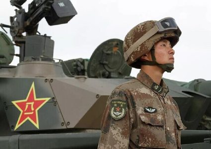 الرئيس الصيني يدعو الجيش إلى الاستعداد للمشاركة في أعمال قتالية حقيقة