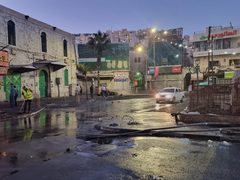 حملة تنظيف واسعة في شوارع نابلس "نابلس ستبقى جميلة ونظيفة"