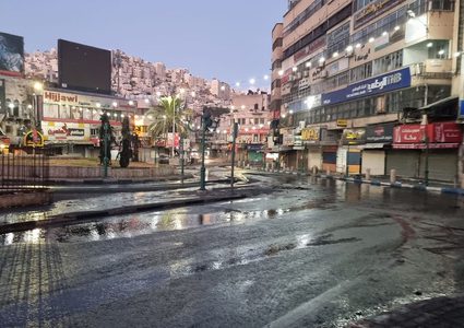 حملة تنظيف واسعة في شوارع نابلس