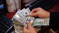 حملة مفاجئة على السوق السوداء في مصر بعد ارتفاع تاريخي للدولار