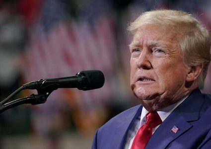 ترامب يعتقد أن الولايات المتحدة تتدحرج نحو الجحيم