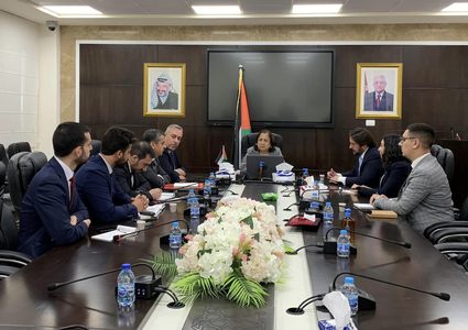 الكيلة تبحث تعزيز التعاون مع &quot;بيكا&quot; والوكالة التشيلية للتعاون والبنك الإسلامي