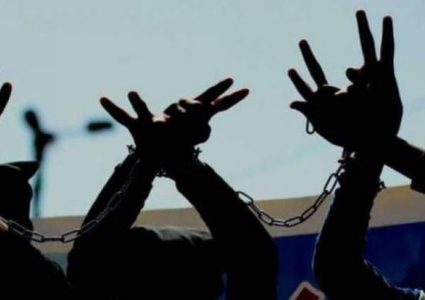 الأسرى الثلاثون: نخوض الإضراب رغم ما ينتظرنا من قمع وتنكيل