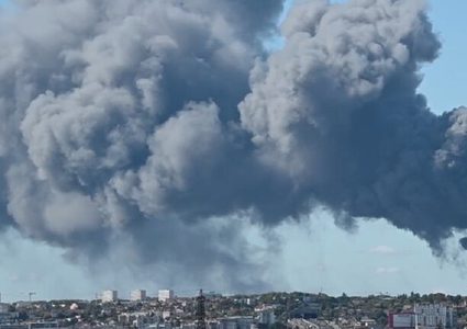 اندلاع حريق في أكبر الأسواق عالميا في باريس