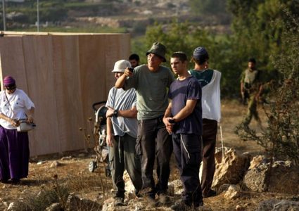 مستوطنون يدمرون خطوط مياه ويردمون نبعا جنوب نابلس