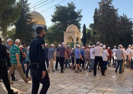 مسؤول فلسطيني: إسرائيل تربط أعيادها بالمسجد الأقصى للانقضاض عليه وفرض واقع جديد