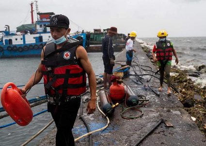 مقتل خمسة مسعفين في إعصار "نورو" في الفيليبين