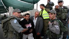 شرطة الاحتلال تعتقل 22 فلسطينيا بالداخل المحتل لعدم حيازة تصاريح