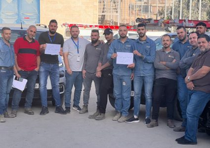 نقابة الموظفين وكهرباء محافظة القدس ينظمون وقفات تضامن ضد هجمات الاحتلال