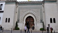 إغلاق 23 مسجدا خلال عامين في فرنسا