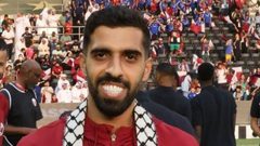 كابتن منتخب قطر يتوشح الكوفية الفلسطينية خلال التدريبات استعدادا لكأس العالم
