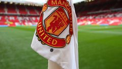 مانشستر يونايتد يخطط للجمع بين صفقتين سوبر