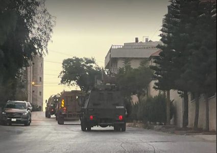 نابلس: قوات الاحتلال تقتحم عدة أحياء في المدينة وتعتقل مواطنين
