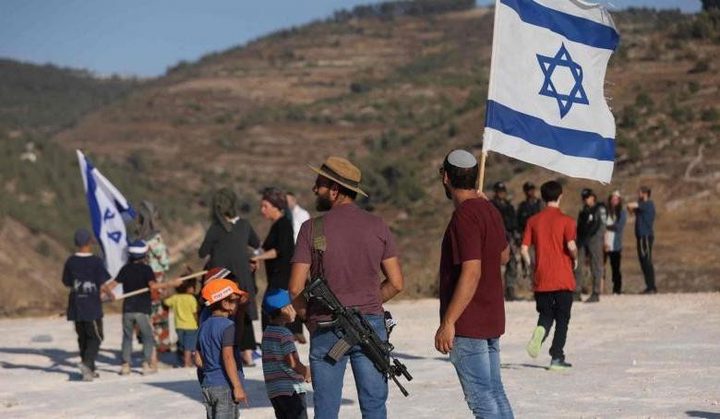 مستوطنون يهاجمون مدرسة حوارة الثانوية