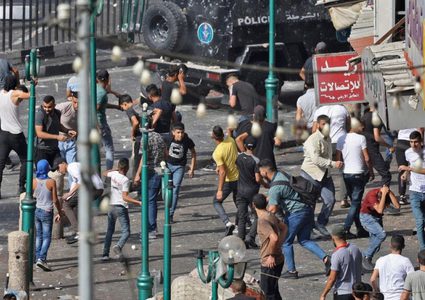 غانتس: من يطلق النار على إسرائيليين سيكون هدفا للجيش