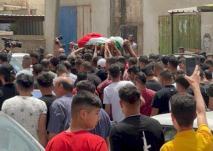 تشيع جثمان الشهيد الفتى عادل داوود إلى مثواه الأخير في قلقيلية