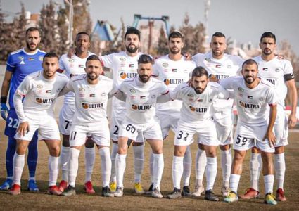 دوري المحترفين: "شباب الخليل" بعشرة لاعبين يتجاوز "الظاهرية"